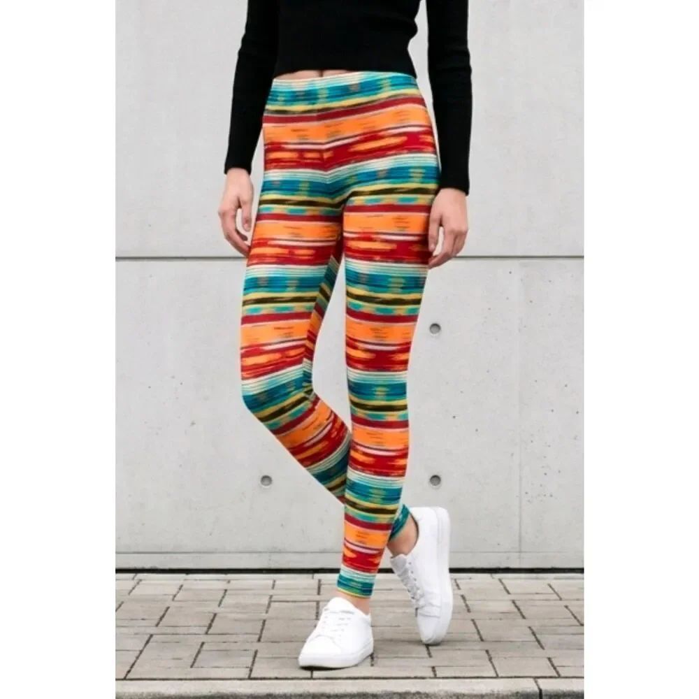 🔺️NWT LuLaRoe Multicolored Striped Leggings One Size